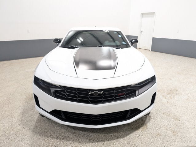 Used 2021 Chevrolet Camaro LT RWD image 8
