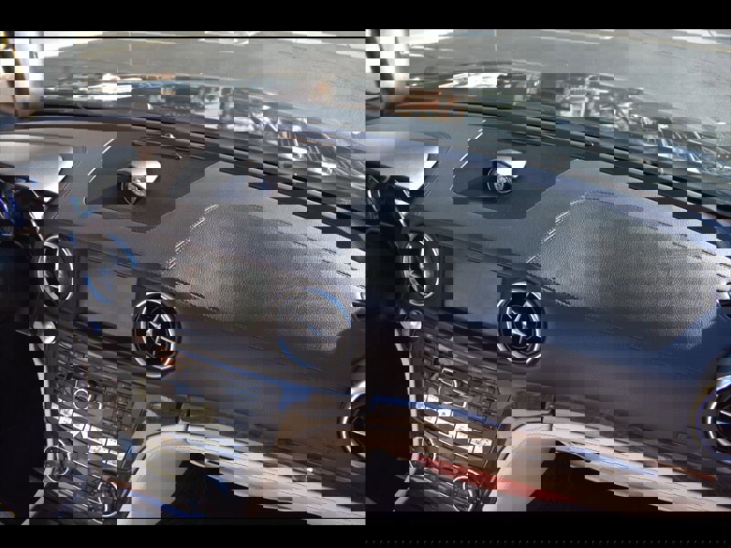 Used 2015 Mercedes-Benz SL 550 w/ Driver Assistance Package image 46