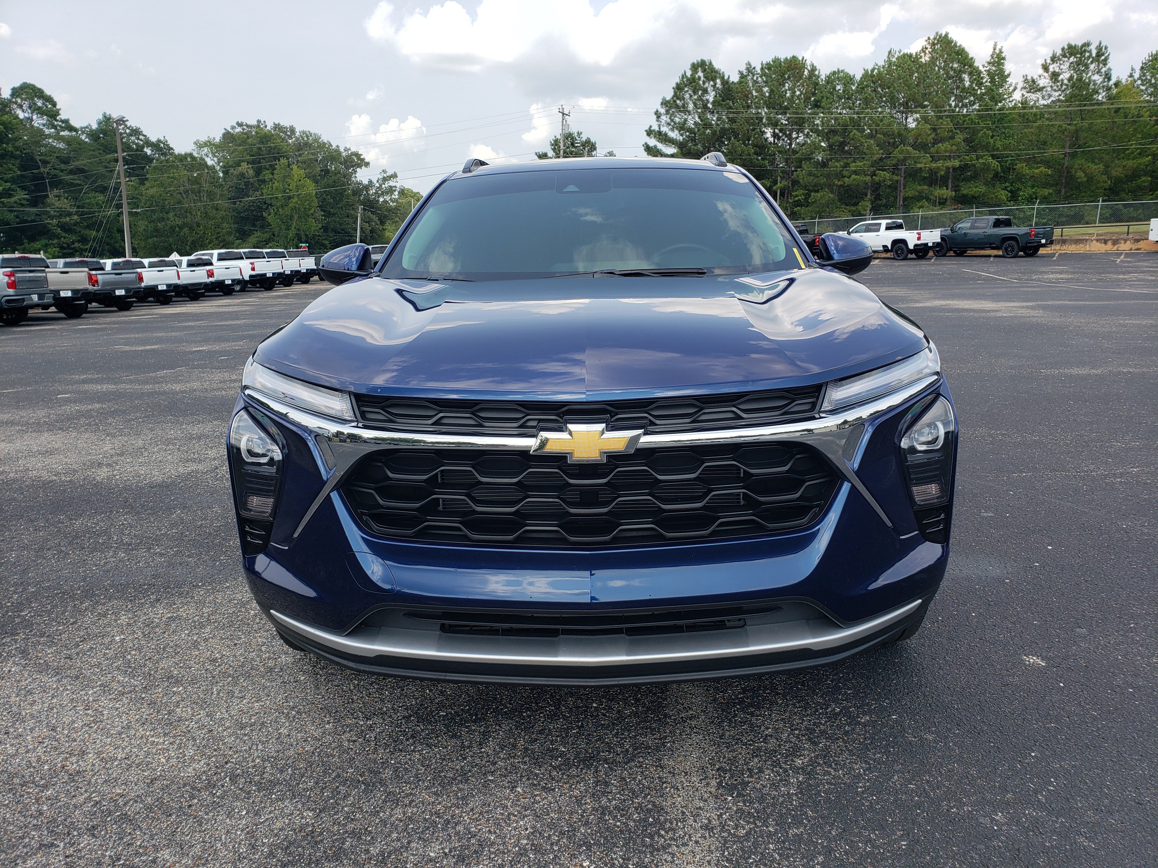 Used 2024 Chevrolet Trax LT w/ Driver Confidence Package FWD image 7