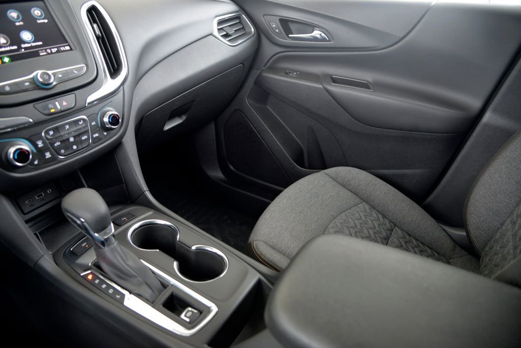 Used 2023 Chevrolet Equinox LT image 27