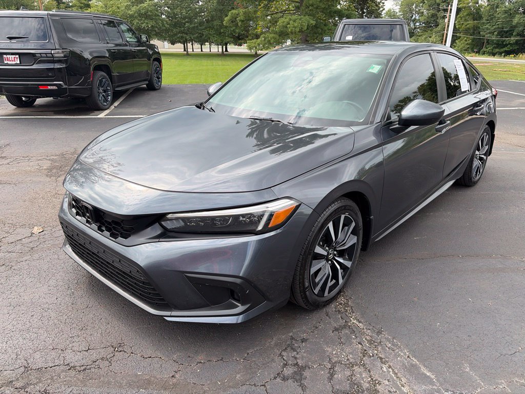 Used 2024 Honda Civic EX-L image 2
