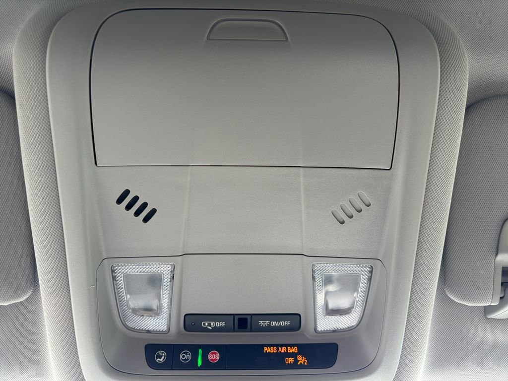 Used 2024 GMC Terrain SLE image 26