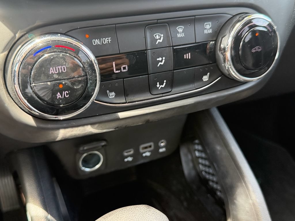 Certified 2023 Chevrolet TrailBlazer LT w/ Convenience Package FWD image 25