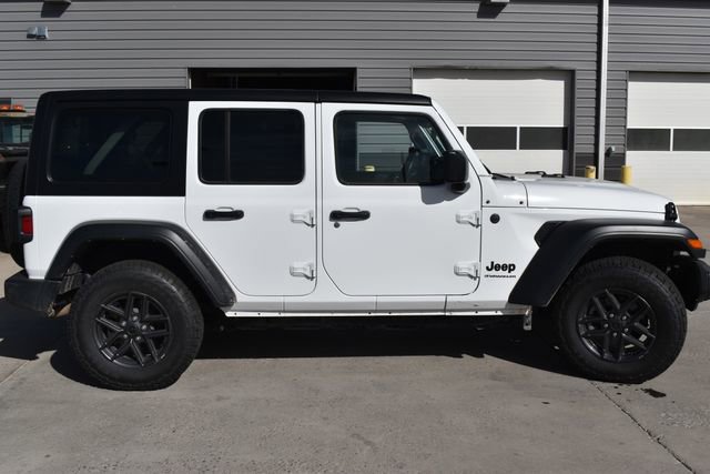 Used 2024 Jeep Wrangler Sport S image 4