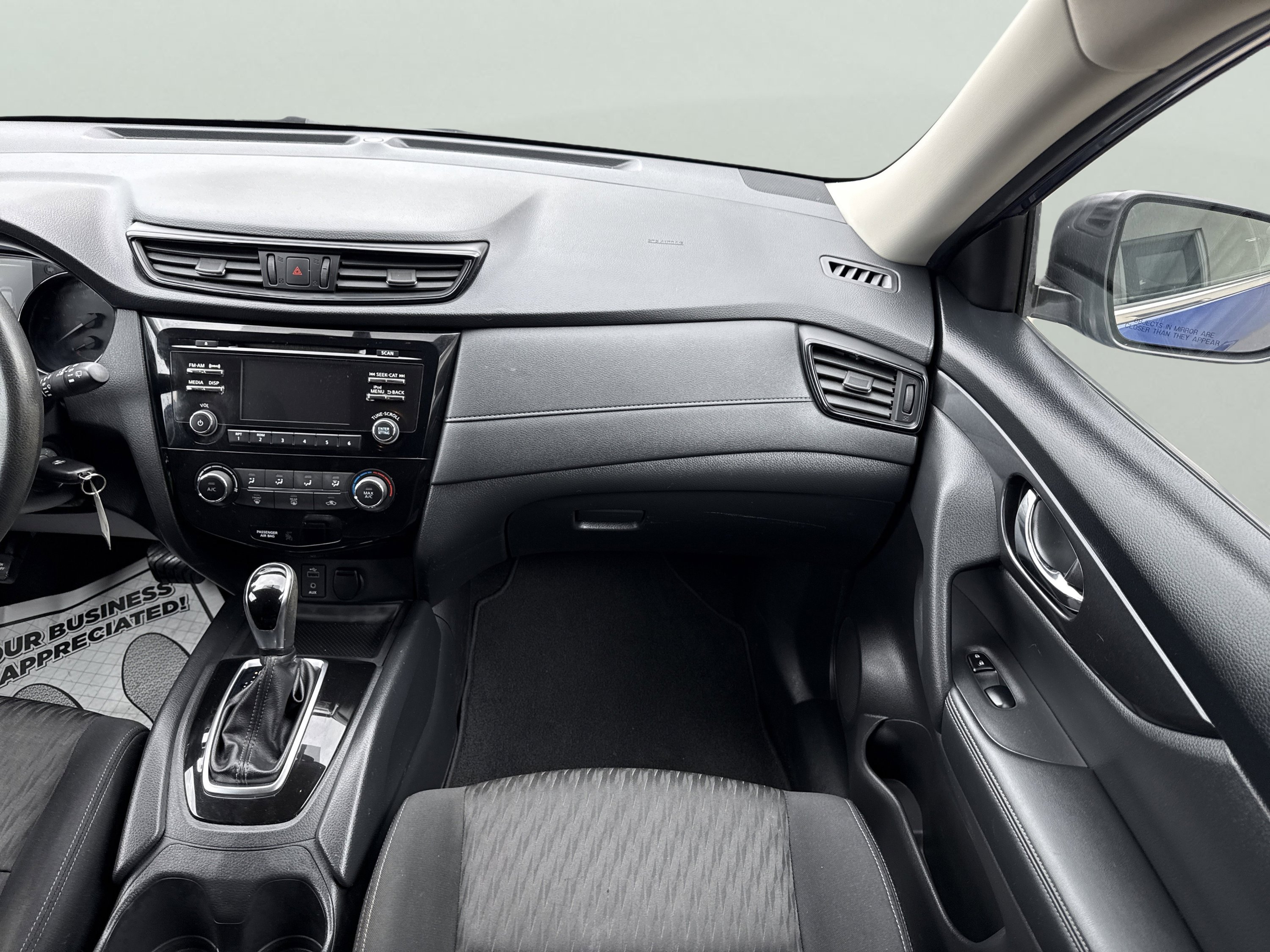Used 2017 Nissan Rogue S image 13