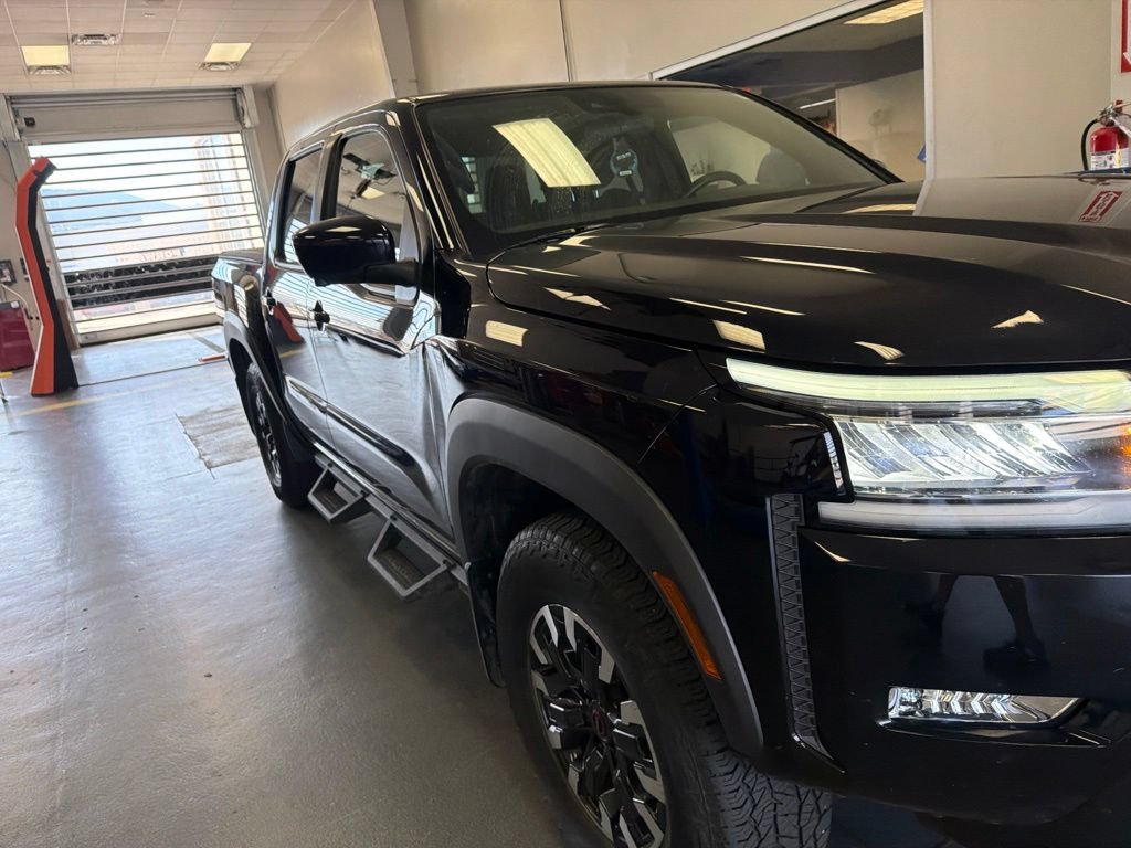 Used 2023 Nissan Frontier PRO-4X w/ Pro Convenience Package AWD/4WD image 1