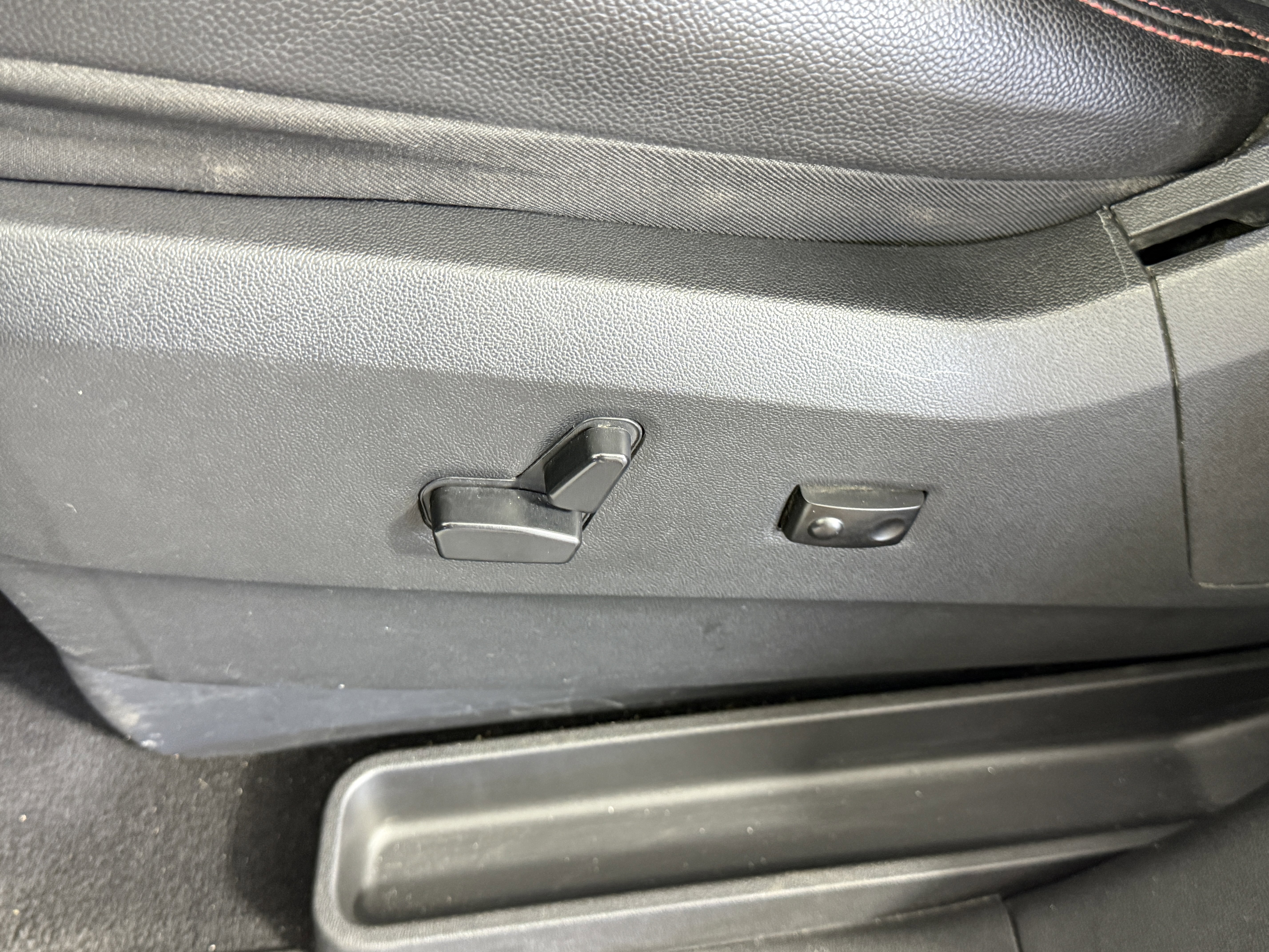 Used 2020 Dodge Grand Caravan GT image 17