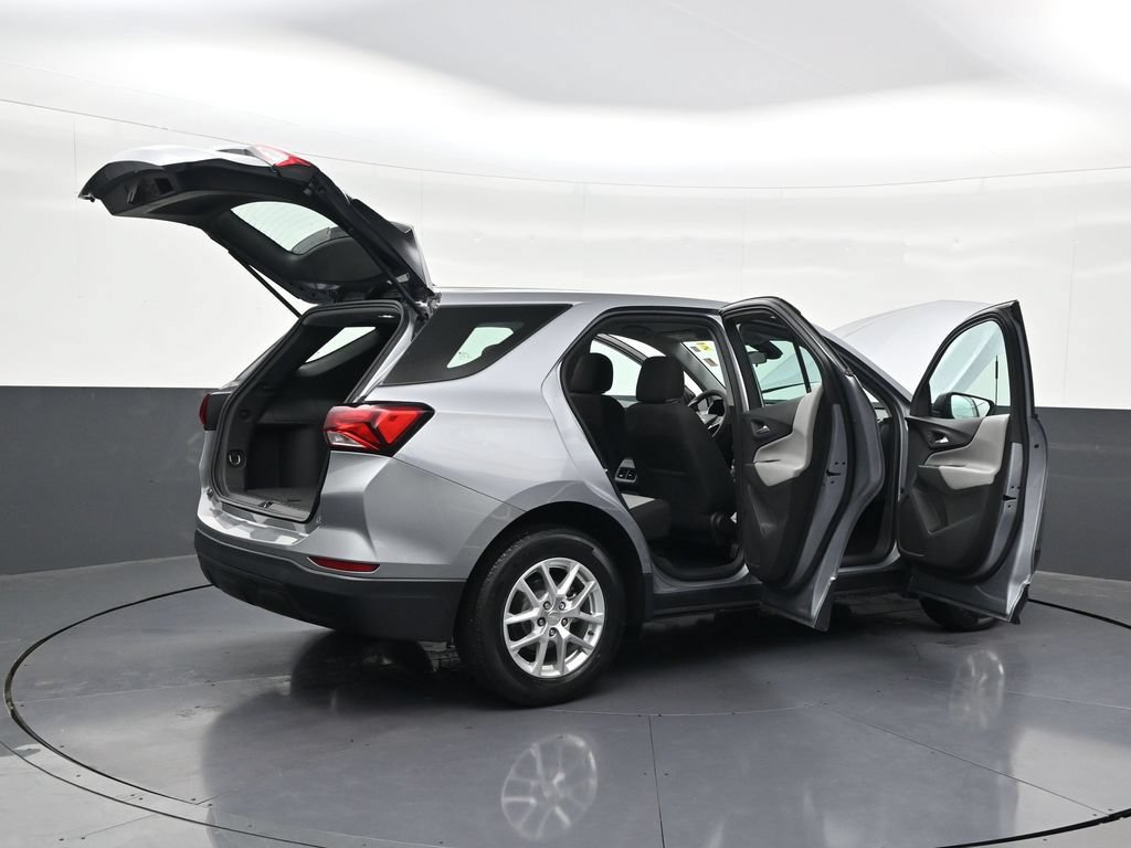 Used 2024 Chevrolet Equinox LS FWD image 31