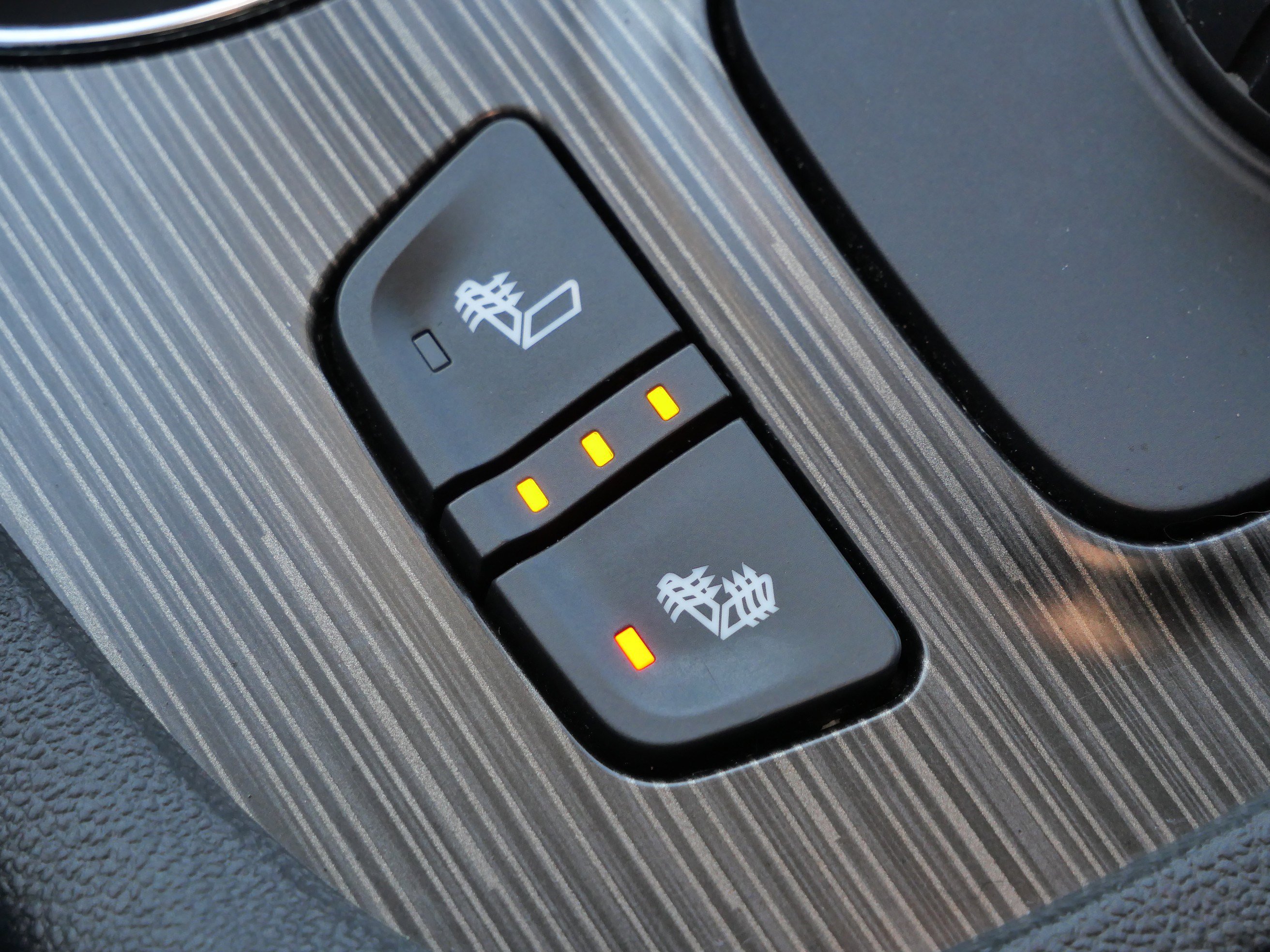 Used 2020 GMC Acadia SLT image 27