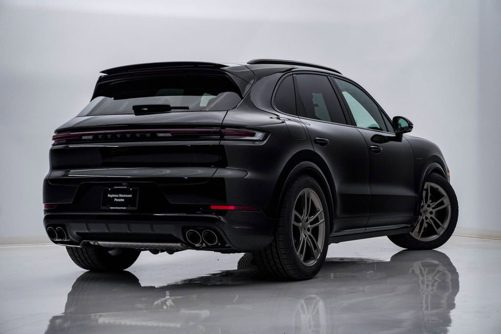New 2026 Porsche Cayenne Turbo image 11