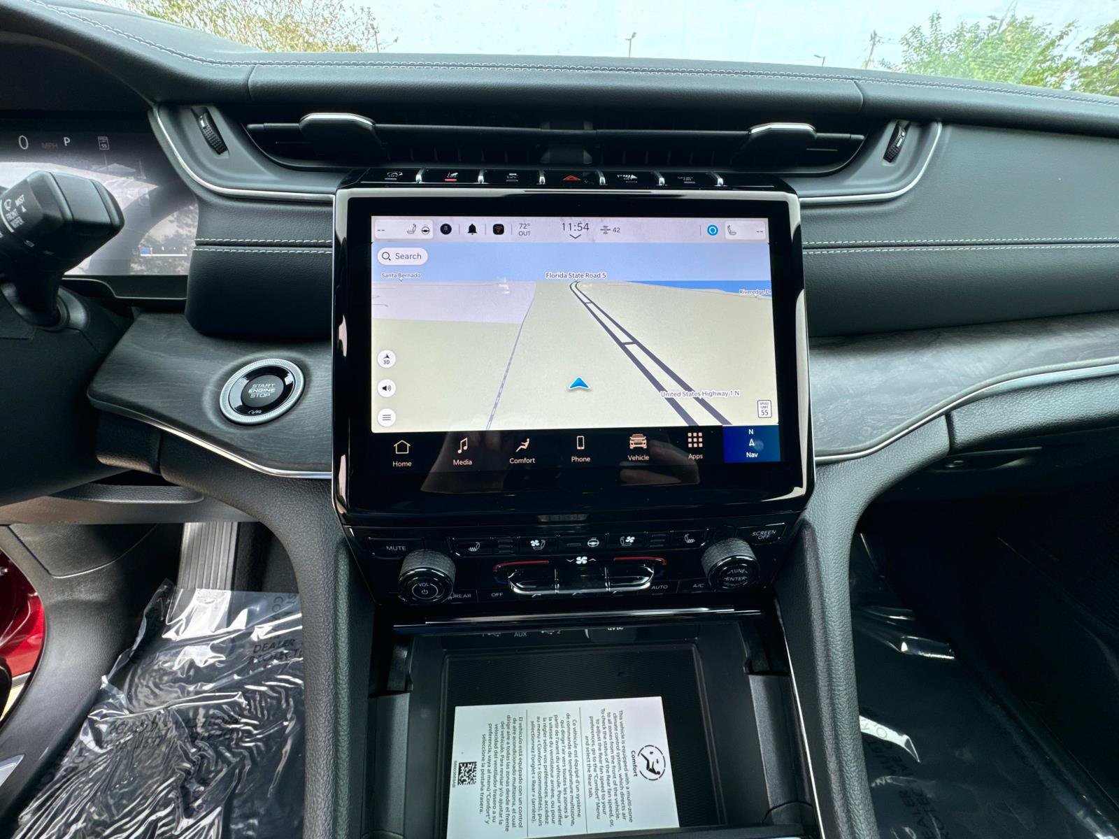 New 2024 Jeep Grand Cherokee Overland RWD image 19