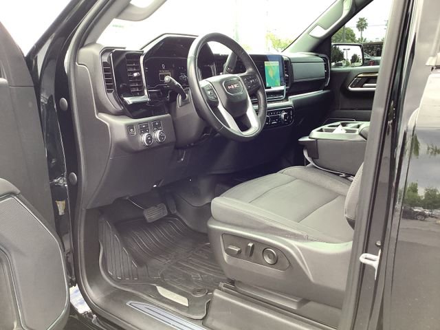 Used 2022 GMC Sierra 1500 Elevation w/ LPO, Elevation Black Package AWD/4WD image 7