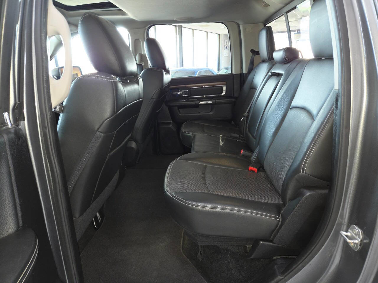 Used 2013 RAM 1500 Laramie w/ Convenience Group AWD/4WD image 22