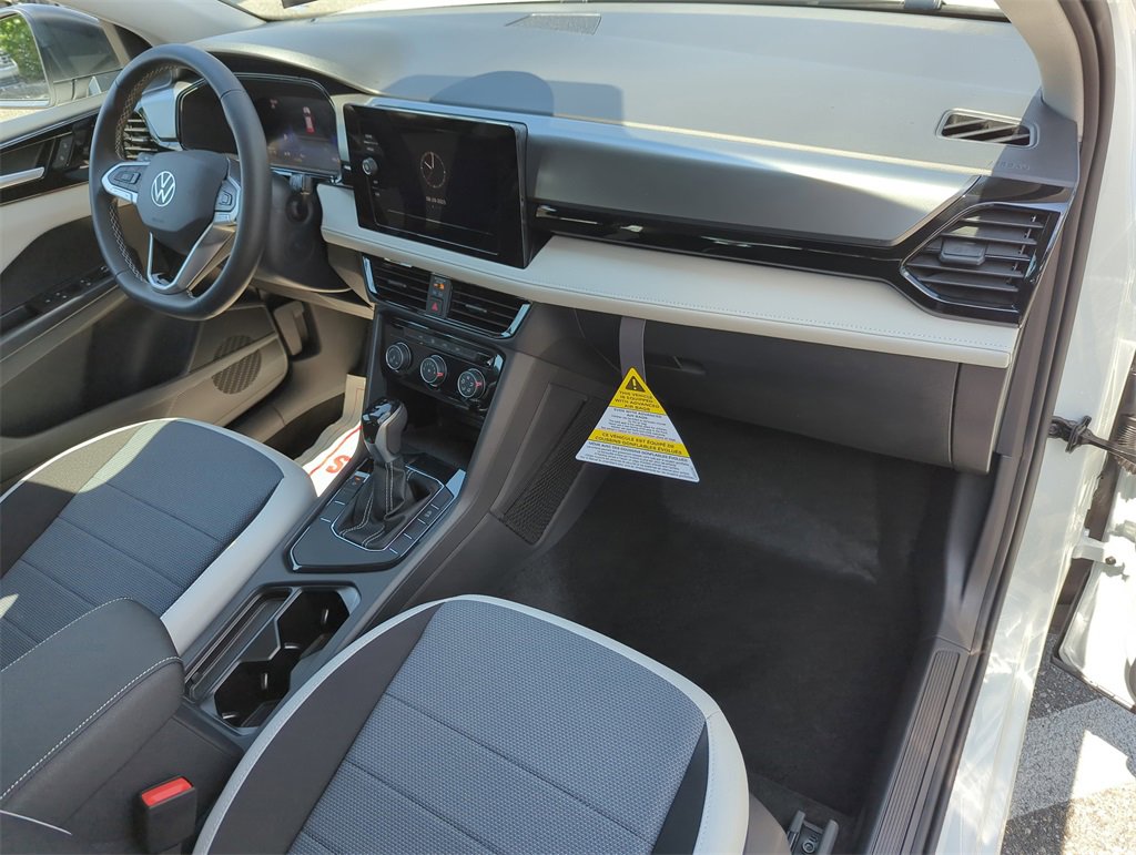 New 2025 Volkswagen Taos S image 17