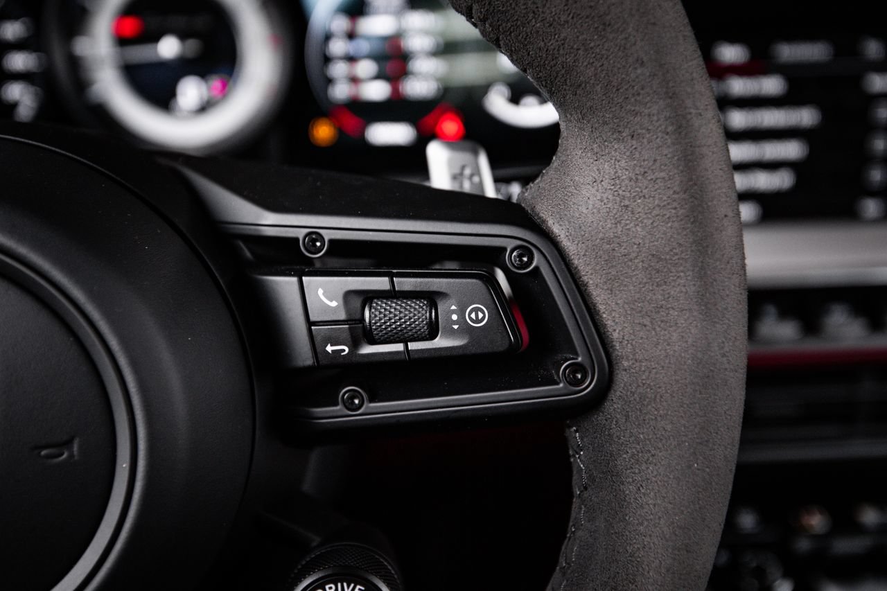 Certified 2022 Porsche 911 Turbo S AWD/4WD image 16