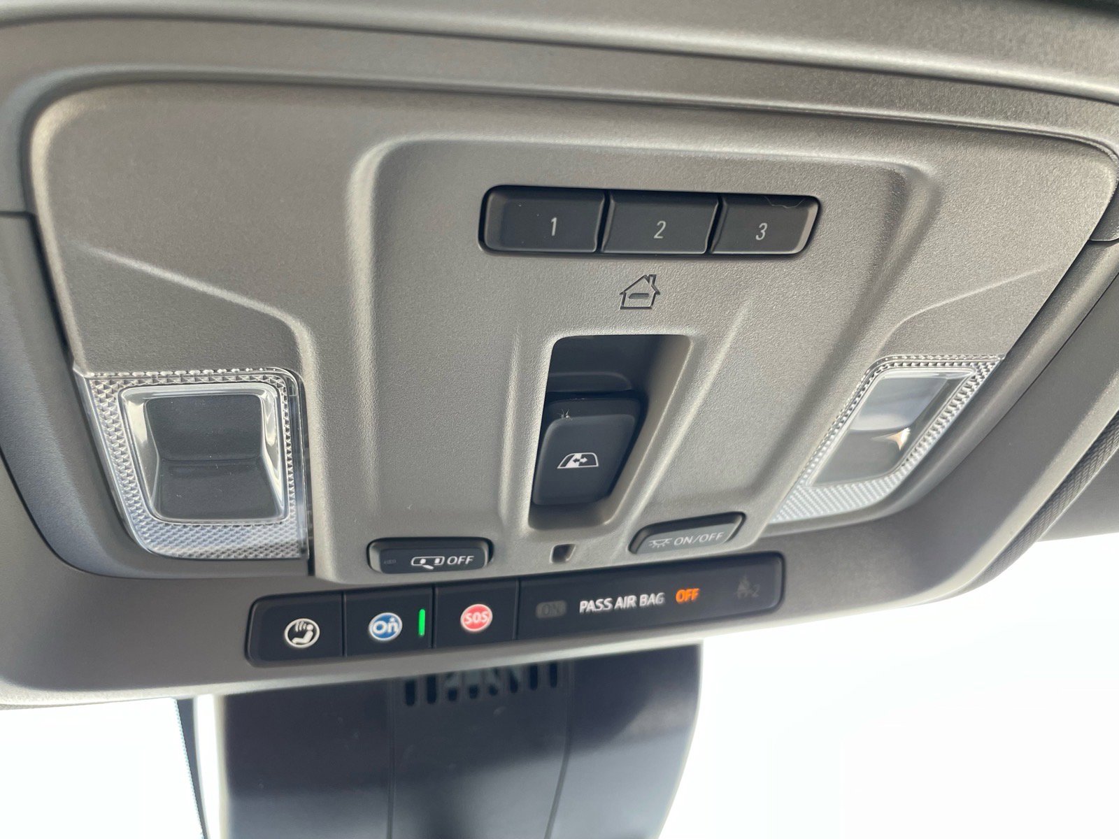 Used 2025 Chevrolet Silverado 1500 LT image 16