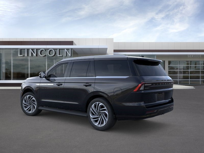 New 2026 Lincoln Navigator Premiere AWD/4WD image 4