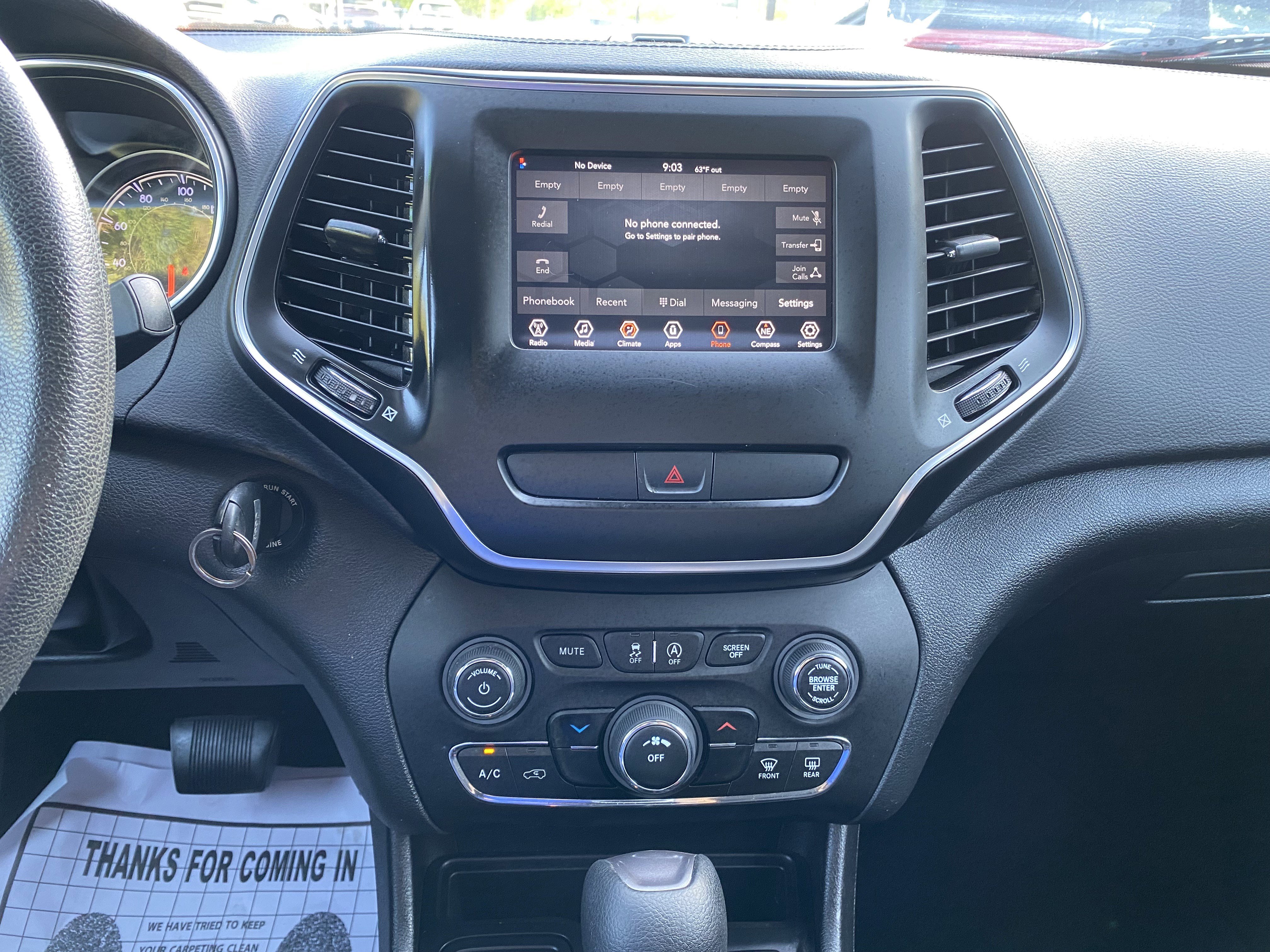 Used 2020 Jeep Cherokee Latitude FWD image 24