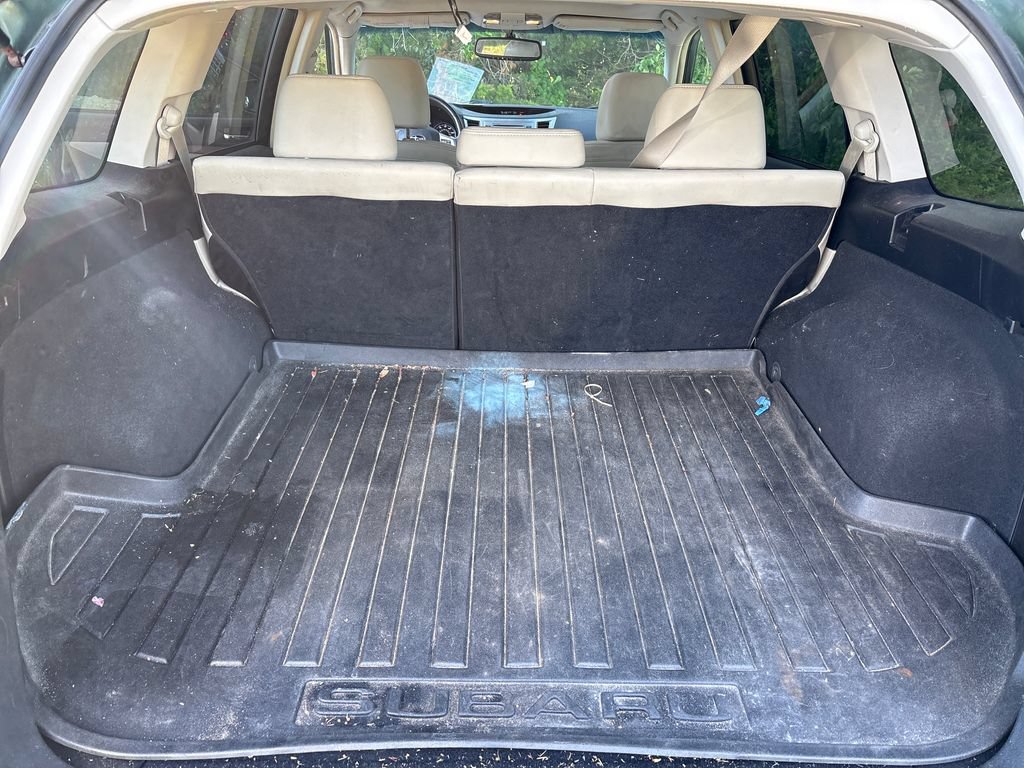 Used 2014 Subaru Outback 2.5i Limited w/ Moonroof Package AWD/4WD image 17