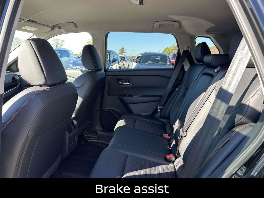 Certified 2025 Nissan Rogue SV w/ Rock Creek Premium Package image 15