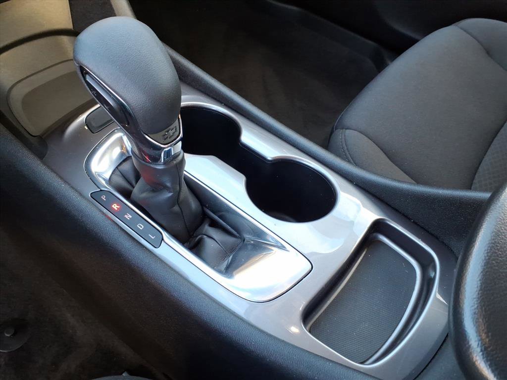 Used 2021 Chevrolet Malibu LS image 27