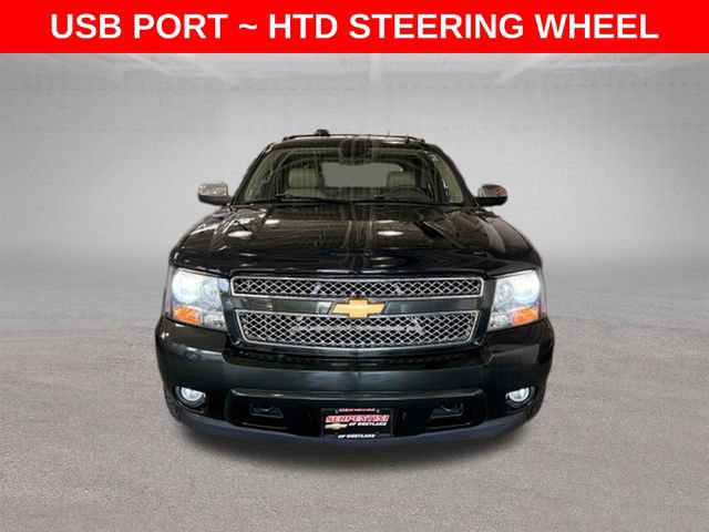 Used 2013 Chevrolet Avalanche LTZ AWD/4WD image 2