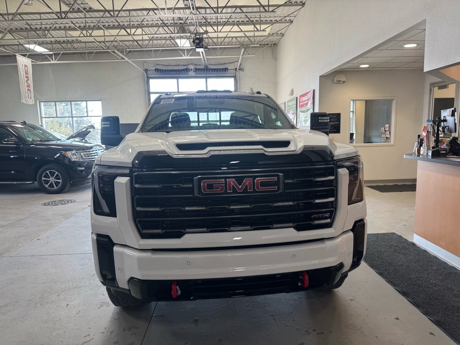 New 2026 GMC Sierra 2500 AT4 w/ AT4 Premium Plus Package image 2