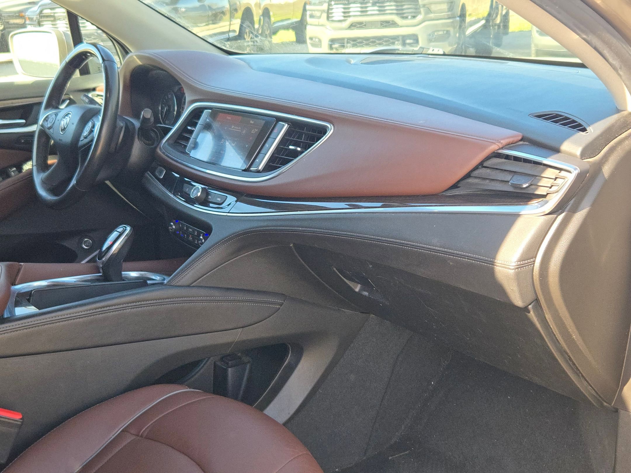 Used 2020 Buick Enclave Avenir w/ Avenir Technology Package image 29