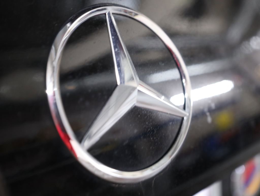 Certified 2025 Mercedes-Benz GLB 35 AMG 4MATIC image 66