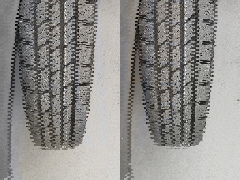 Used 2022 Ford Transit 250 Low Roof AWD w/ Load Area Protection Package image 16