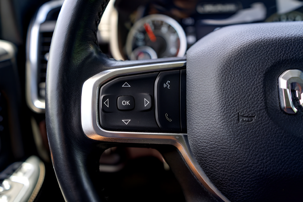 Used 2024 RAM 3500 Laramie AWD/4WD image 14