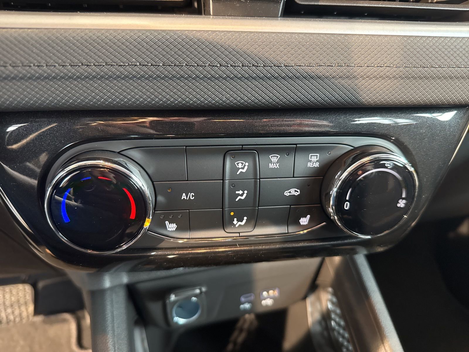 New 2026 Chevrolet TrailBlazer LT w/ LT Cold Weather Package image 25