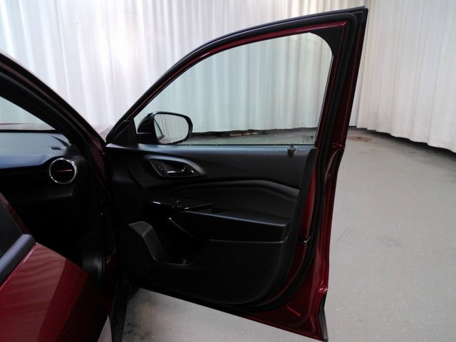 New 2025 Chevrolet Trax RS image 33