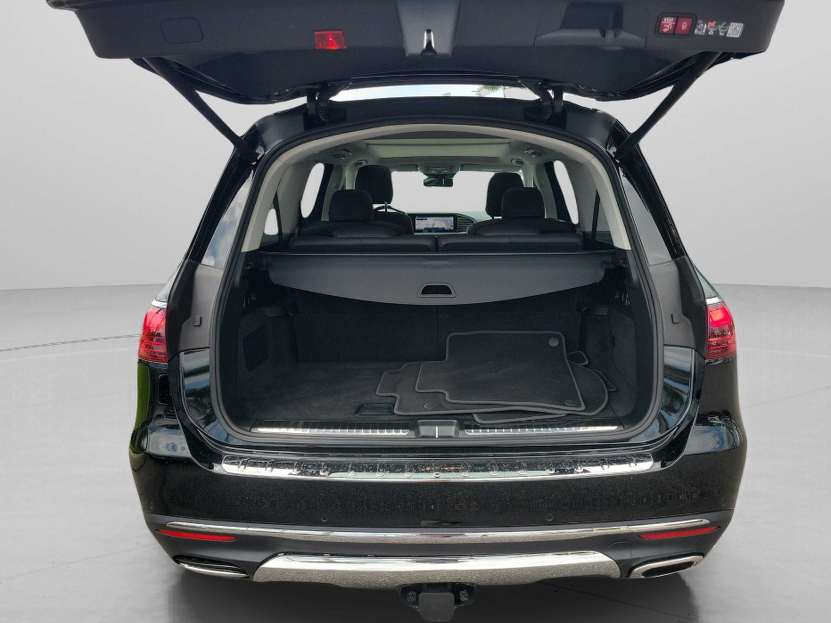 Certified 2026 Mercedes-Benz GLS 450 4MATIC image 5