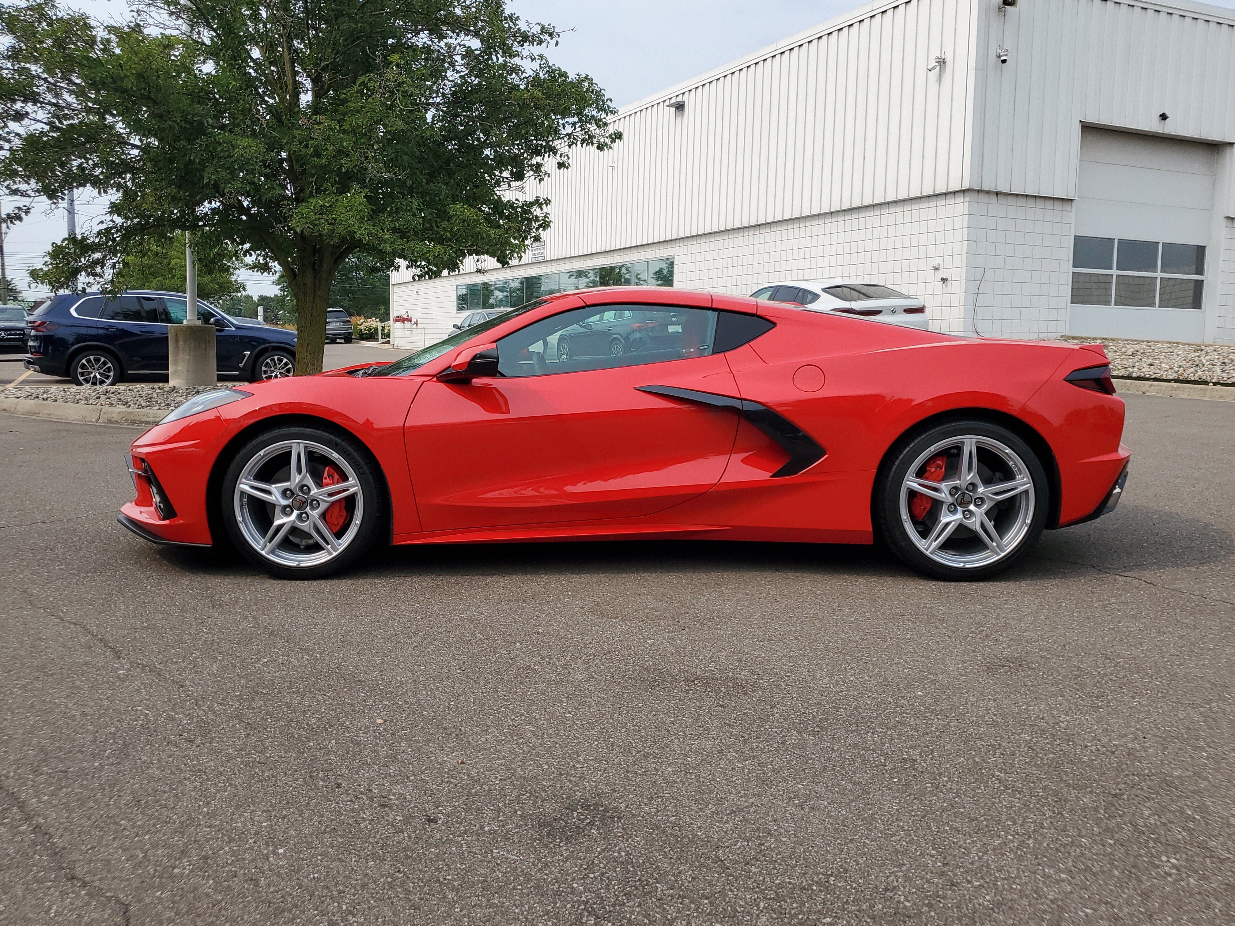 Used 2022 Chevrolet Corvette Stingray Preferred Cpe w/ 2LT RWD image 2