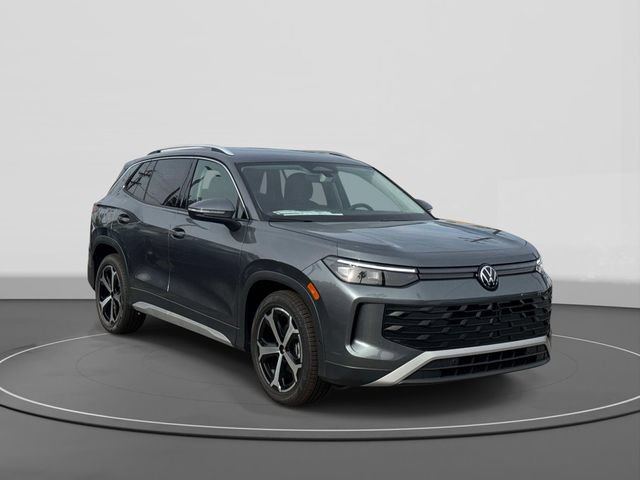 New 2026 Volkswagen Tiguan SE FWD image 1