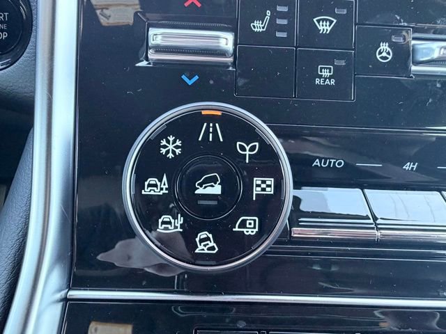 New 2026 Nissan Armada SL image 17