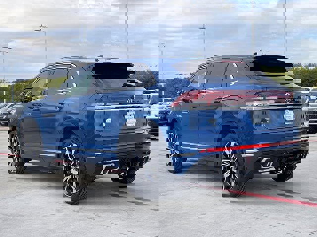 New 2026 Volkswagen Atlas Cross Sport SEL Premium R-Line image 4