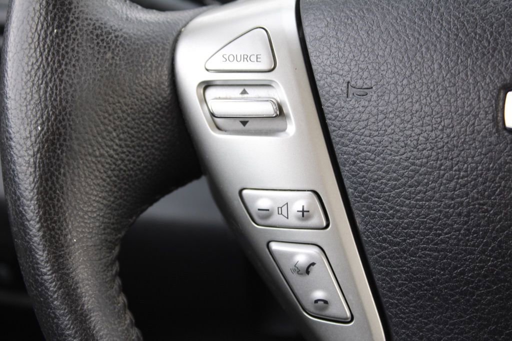 Used 2014 Nissan Versa Note SV image 26