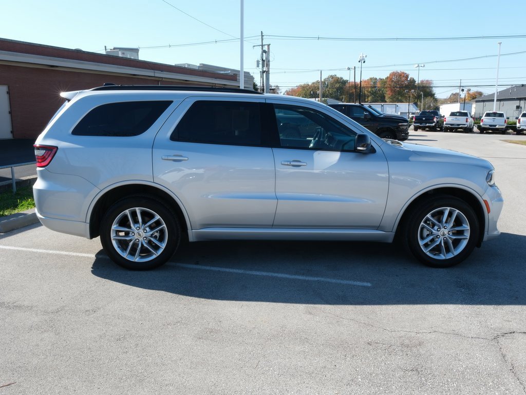 Used 2024 Dodge Durango GT image 2