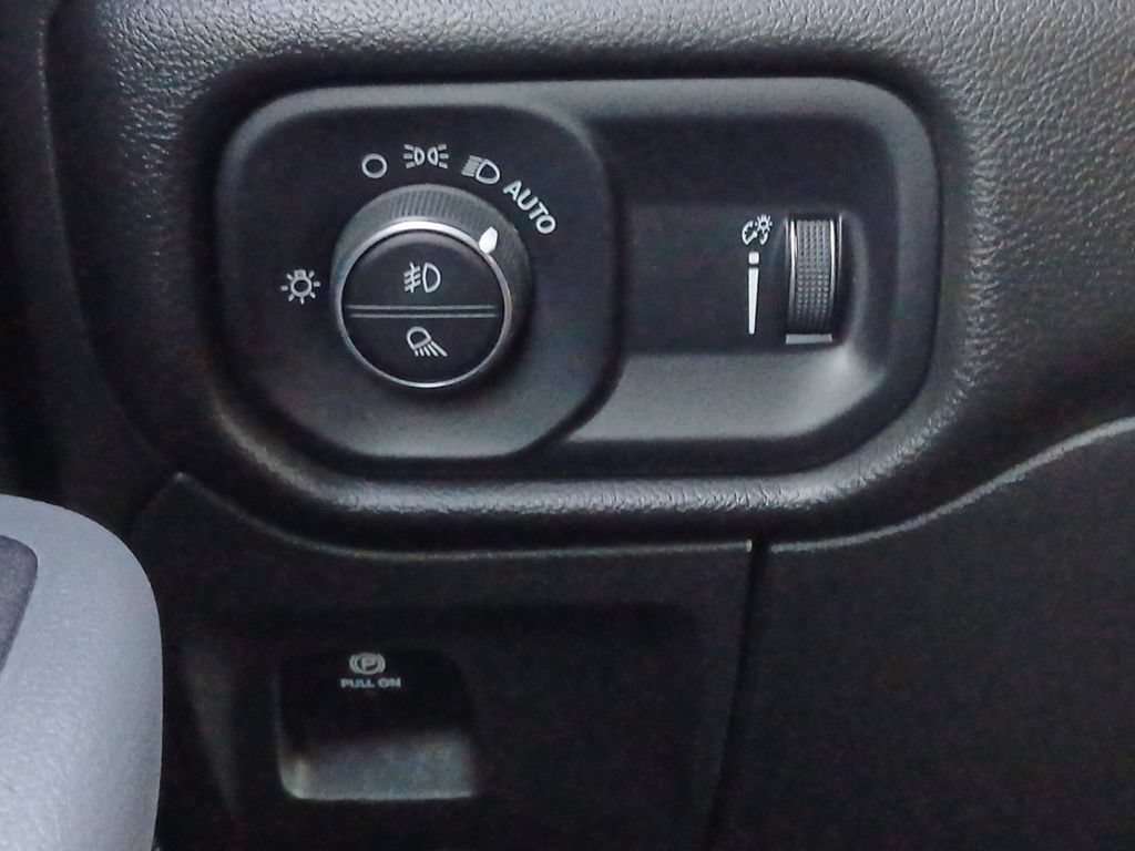 Used 2023 RAM 1500 Lone Star AWD/4WD image 12