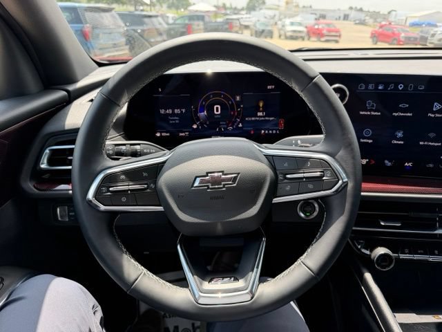 Used 2025 Chevrolet Traverse Z71 w/ Driver Confidence Package AWD/4WD image 21