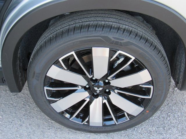 New 2026 Mitsubishi Outlander SE image 7