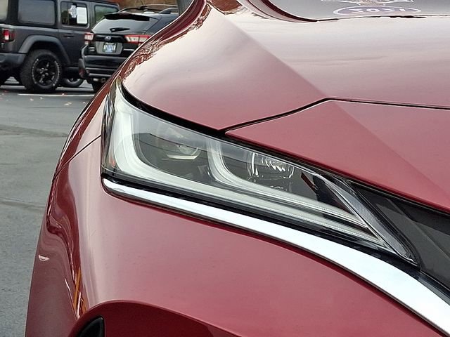 Used 2021 Toyota Venza XLE image 11