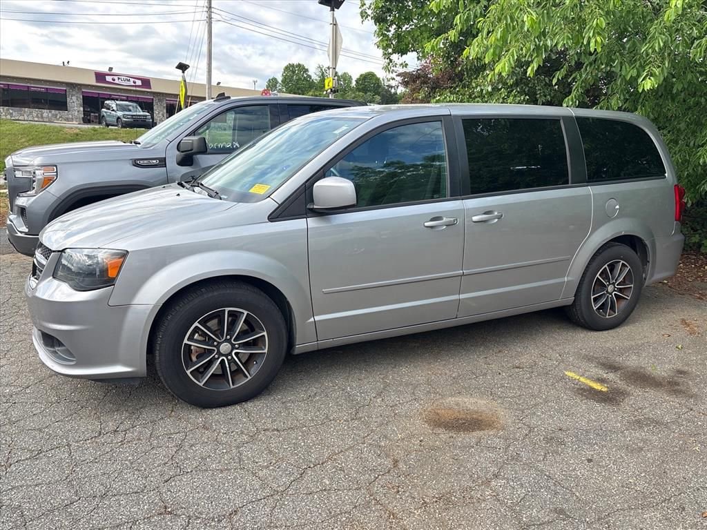 Used 2017 Dodge Grand Caravan SE FWD image 8