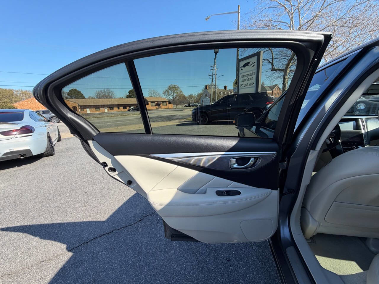 Used 2014 INFINITI Q50 Premium w/ Navigation Package AWD/4WD image 21