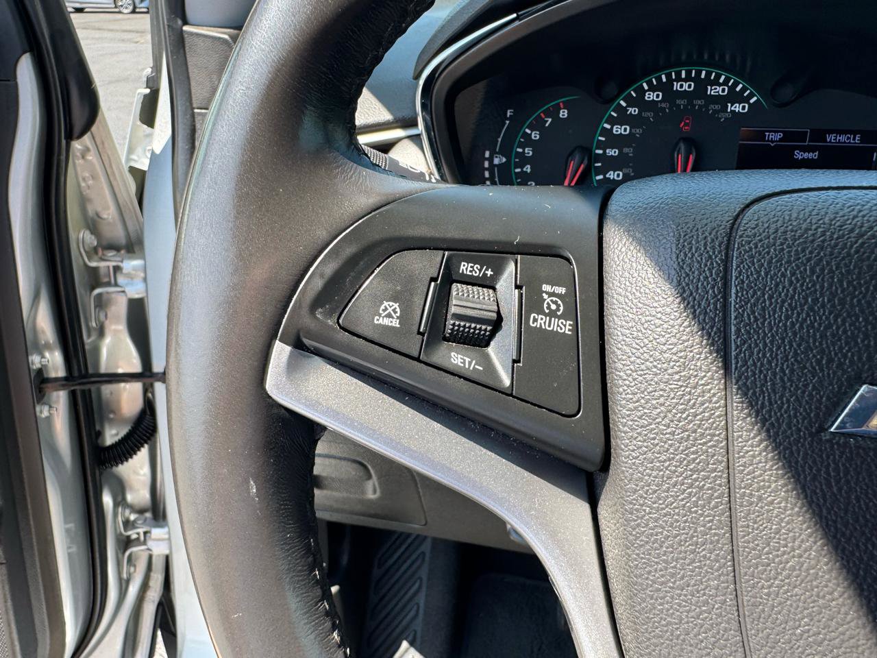 Used 2020 Chevrolet Trax LT w/ LT Convenience Package image 24