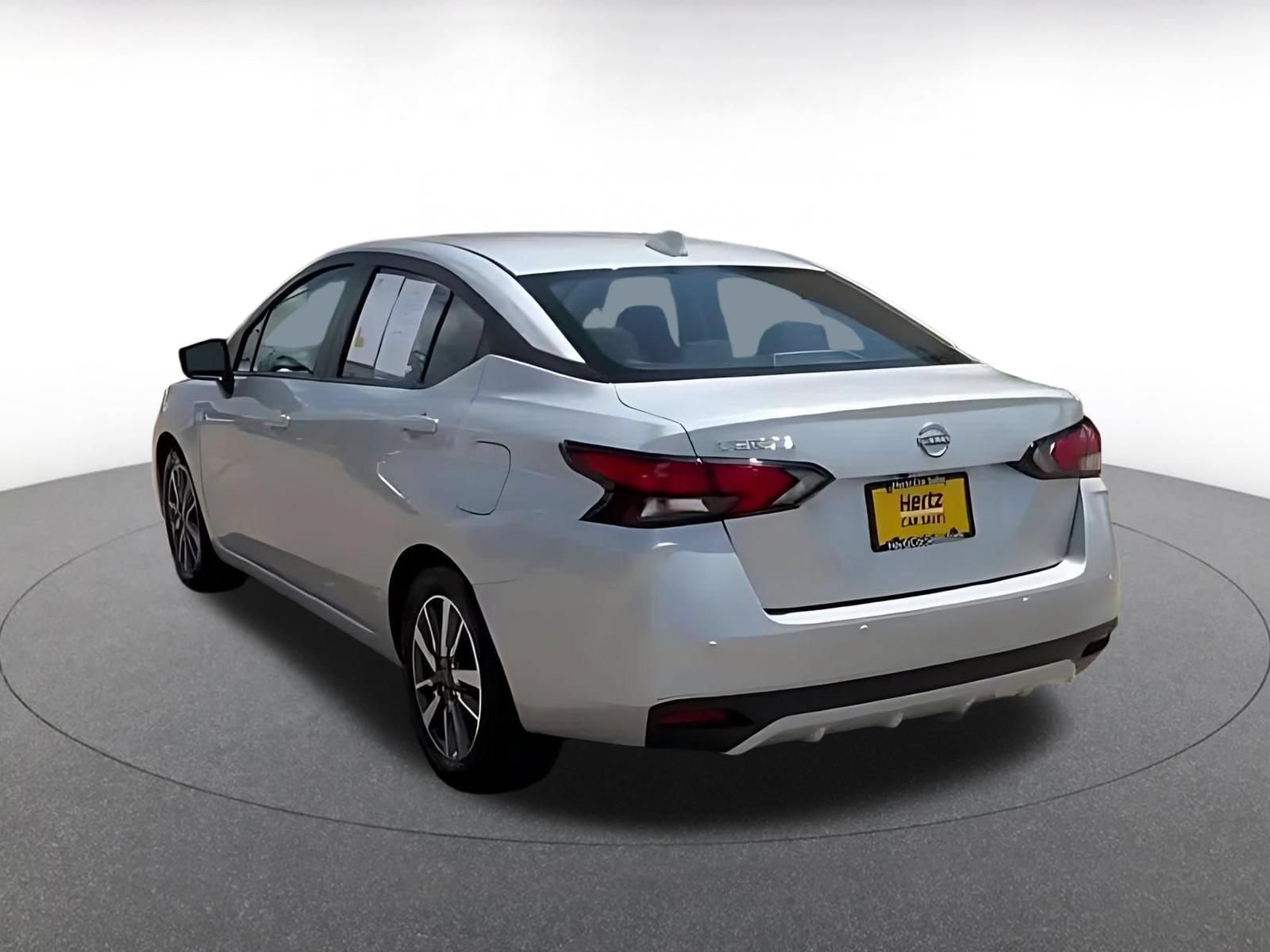 Used 2025 Nissan Versa SV FWD image 14