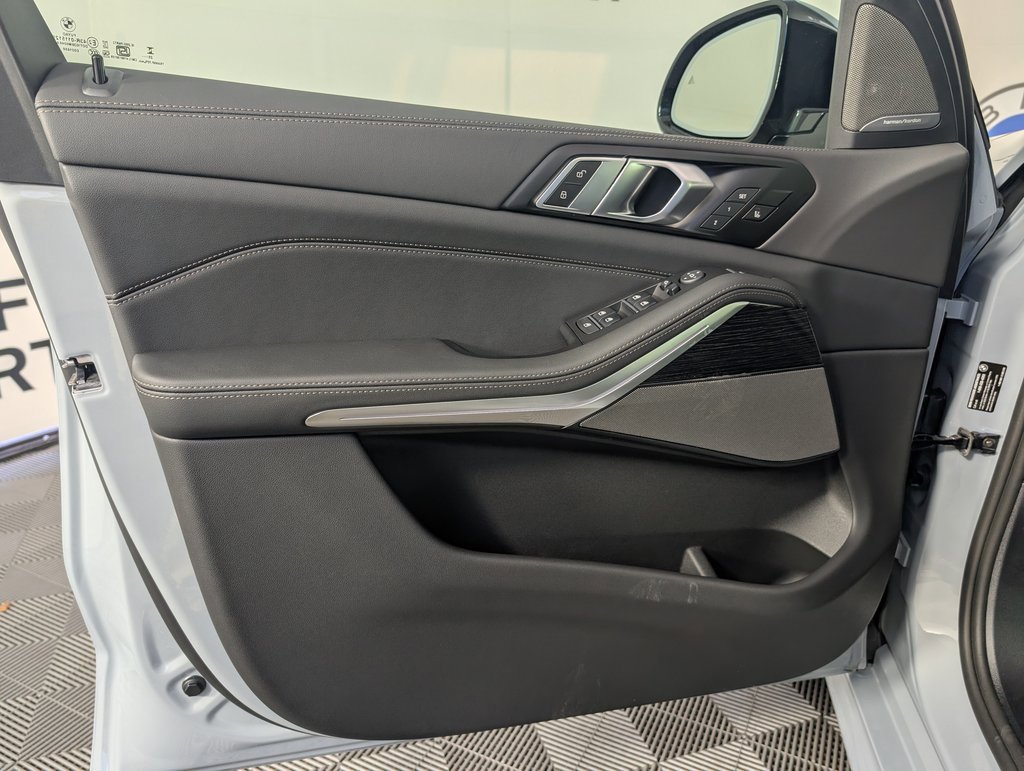 New 2026 BMW X5 xDrive40i w/ M Sport Package image 16