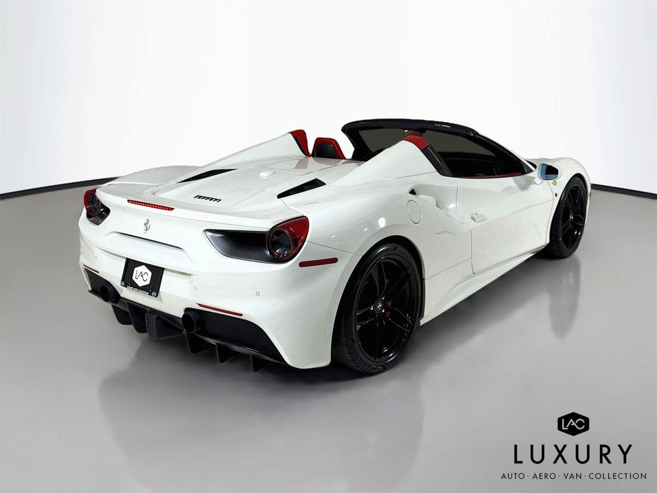 Used 2019 Ferrari 488 Spider RWD image 6